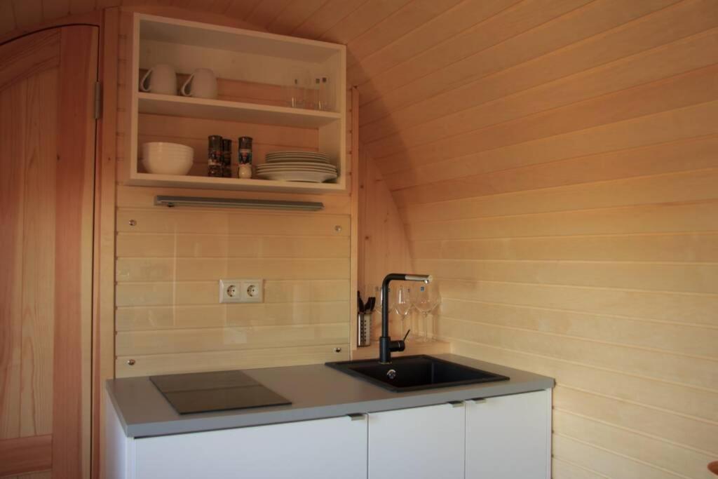 Апартаменты Schmidis Igluhuts Im Pfaffenwinkel - Tiny House 2 Apfeldorf Экстерьер фото